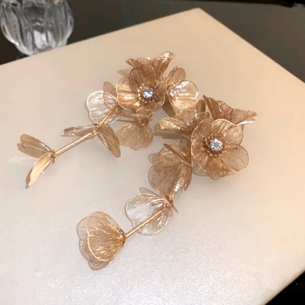 ๐50% OFF/3+...Gorgeous Statement Flower Dangle Earrings (Gold Color) - Picture 4 of 10
